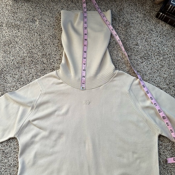 Vintage Givenchy Sport cream turtleneck sweater, size 40 - Picture 11 of 16